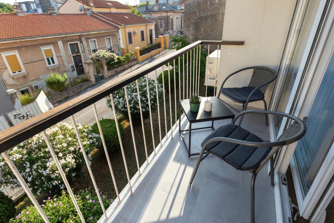 Apartman Izis Centar Pule Pula Exterior foto