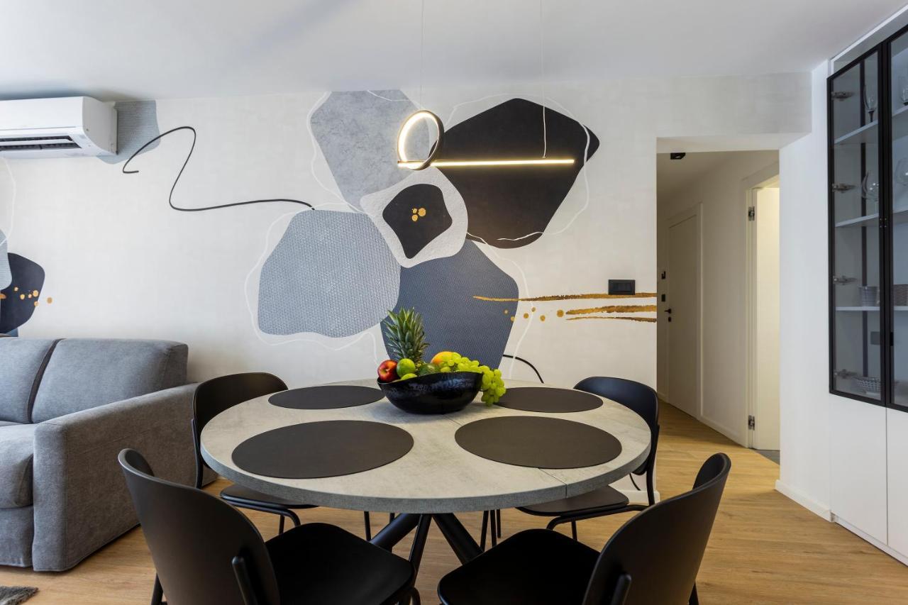 Apartman Izis Centar Pule Pula Exterior foto