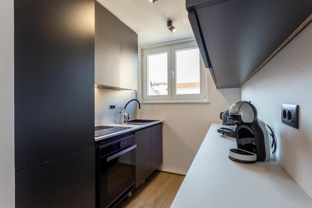 Apartman Izis Centar Pule Pula Exterior foto
