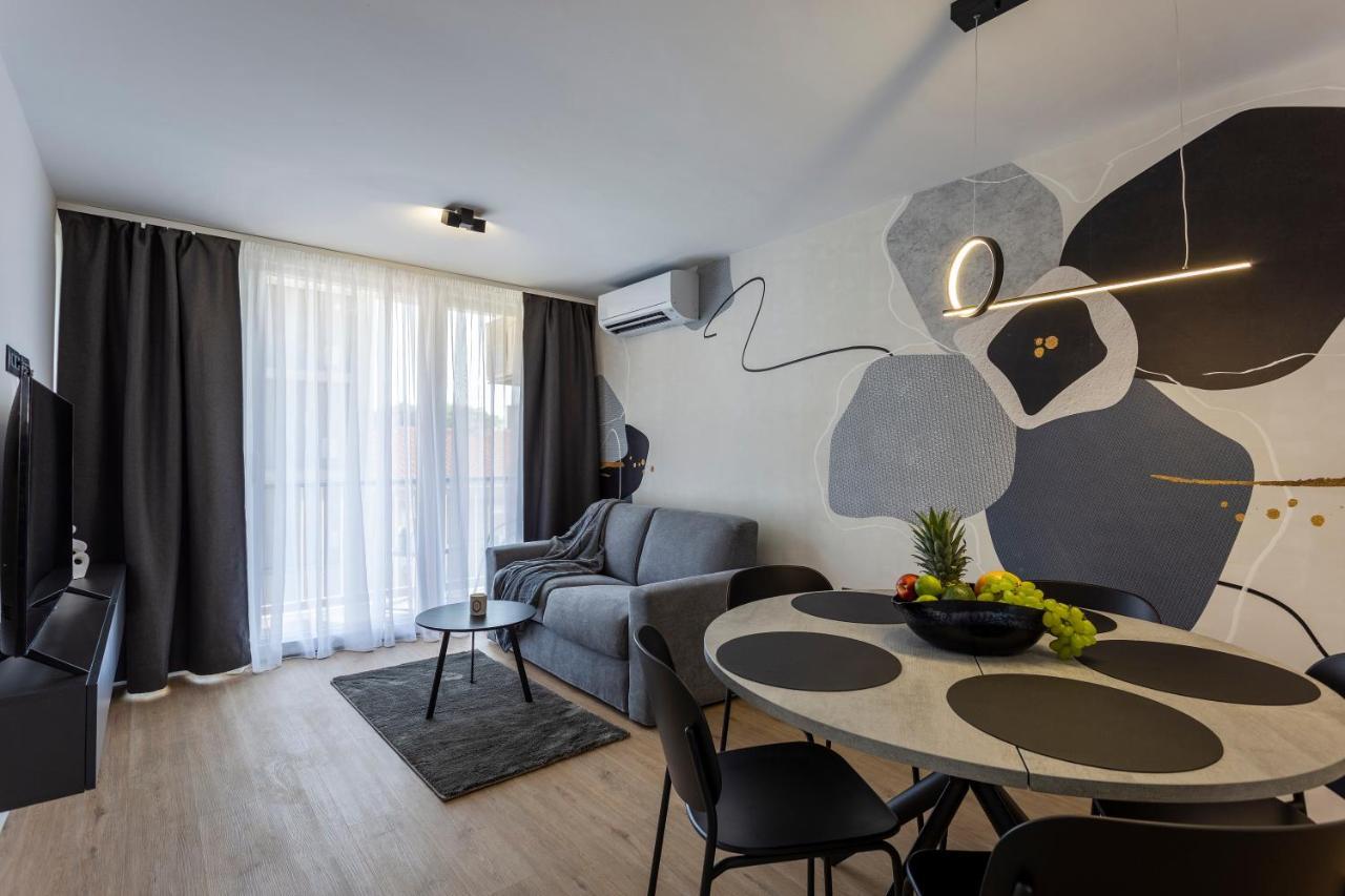 Apartman Izis Centar Pule Pula Exterior foto