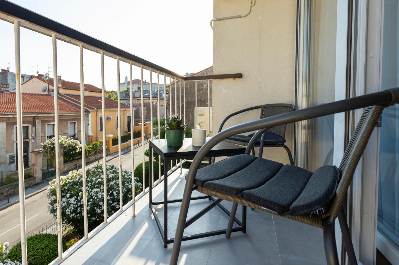 Apartman Izis Centar Pule Pula Exterior foto